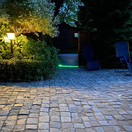 Zakatek Lodge Barzowice