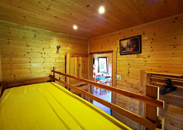 Alojamento de Turismo Selvagem Zakatek Barzowice